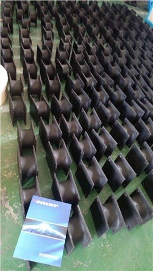 Support anti-vibration en caoutchouc pour Dynapack